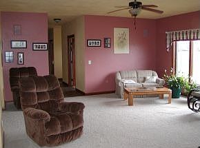 3rd image of 34 E Sunnyhill Ave