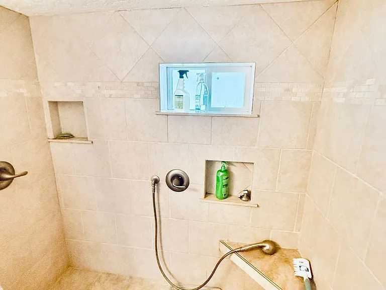 1419 Turkey Creek Dr NE — Photo 15