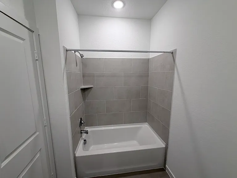 245 Inyo St — Photo 32