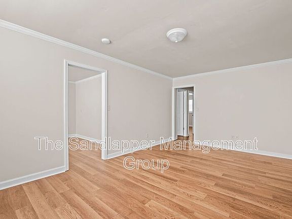 2nd image of 2214 Van Buren Ave Unit B