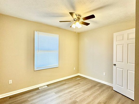 4th image of 2020 Hickory Hill Dr