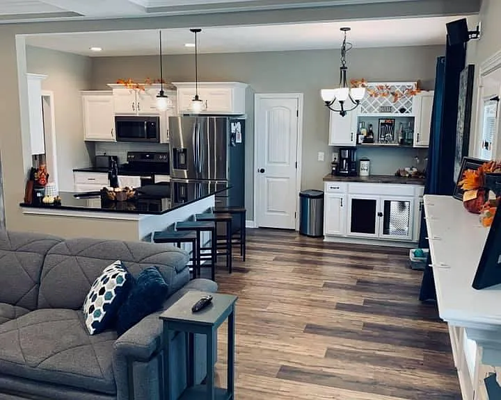 357 Rye Dr — Photo 3