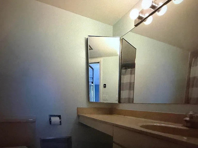3648 Victoria Dr — Photo 24