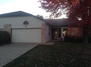 19 Harbor Bend Ct, Lake Saint Louis, MO 63367