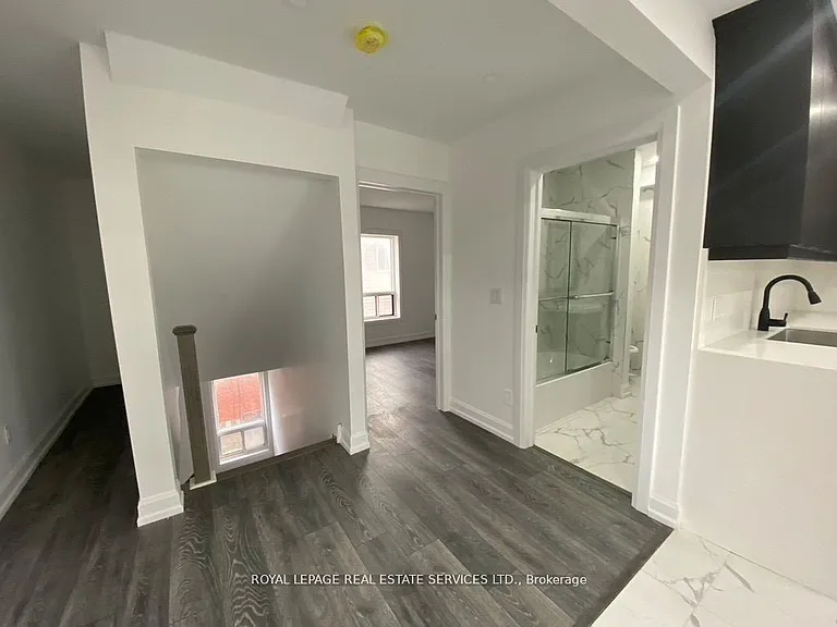 76 Guelph St #A — Photo 3