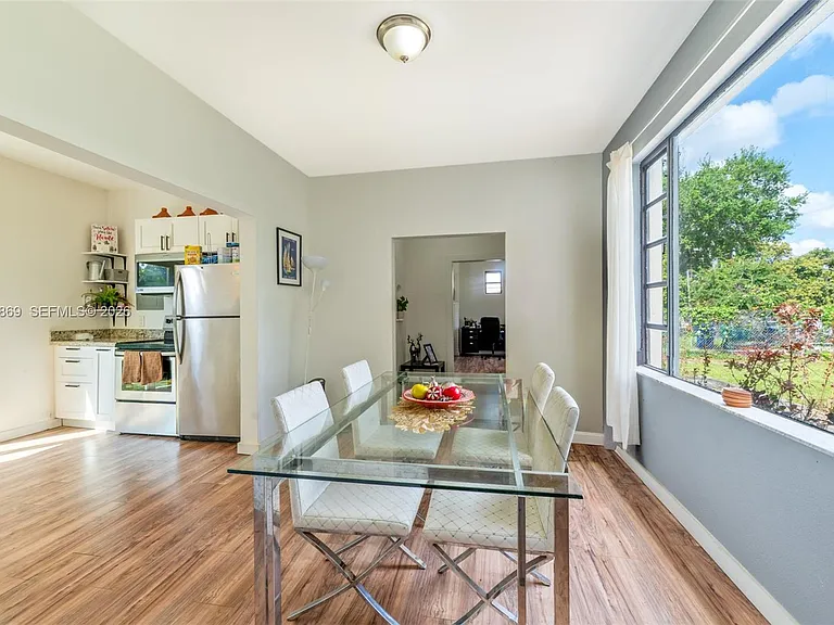 1238 NE 112th St — Photo 14