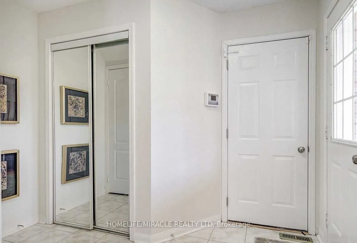 4 bed, $2,950 — Photo 2