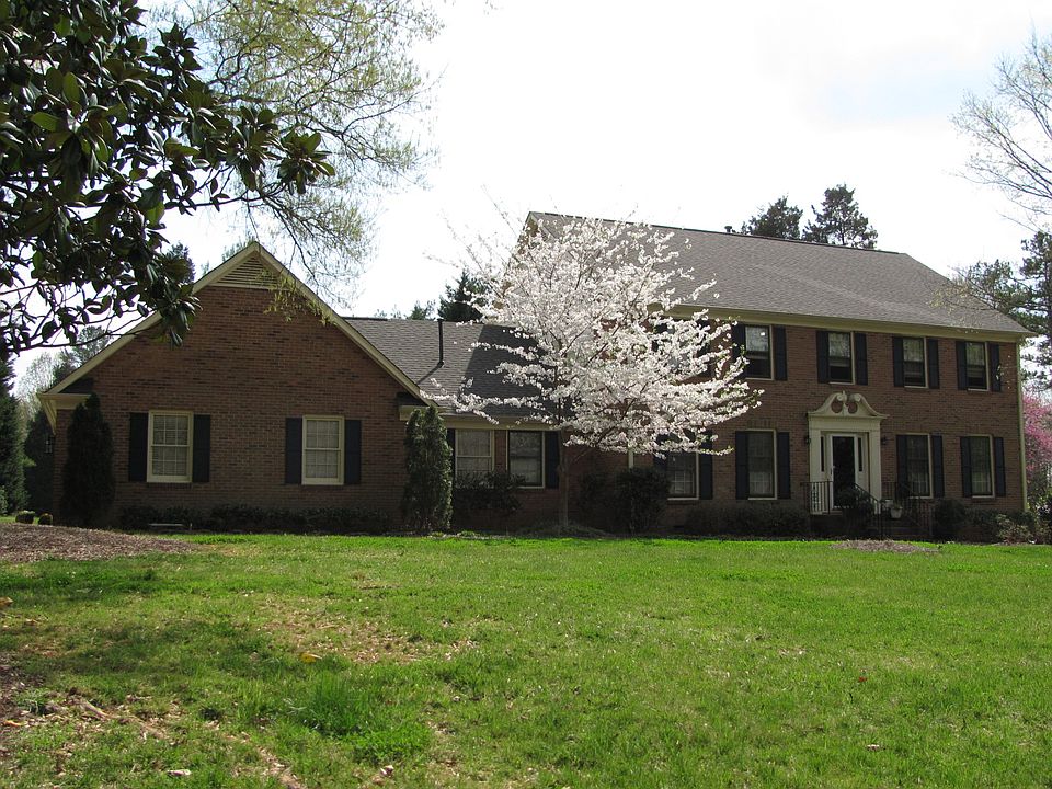 2nd image of 8920 Deerpark Ln