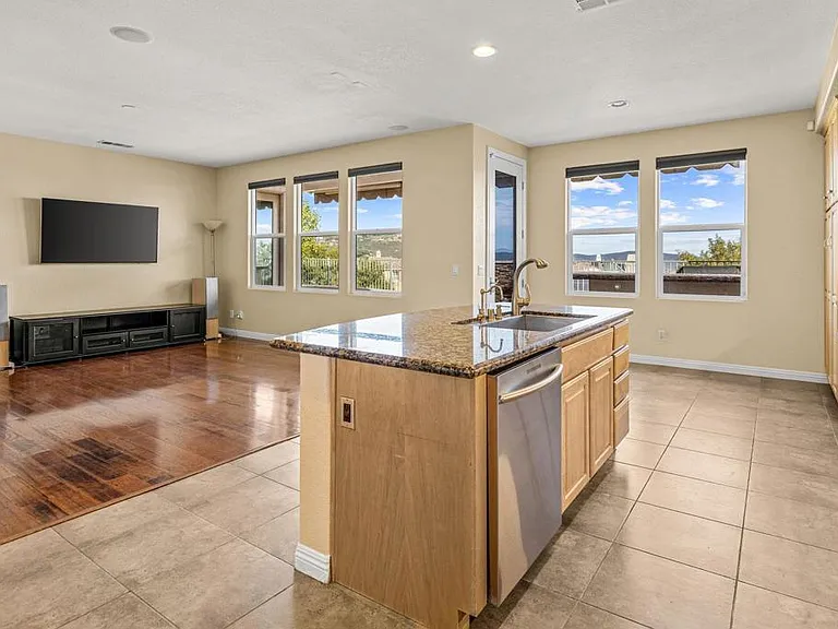 851 Antilla Way — Photo 12