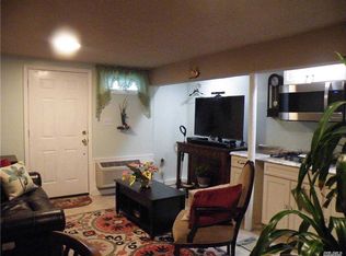 969 Woodoak Dr, Baldwin, NY 11510