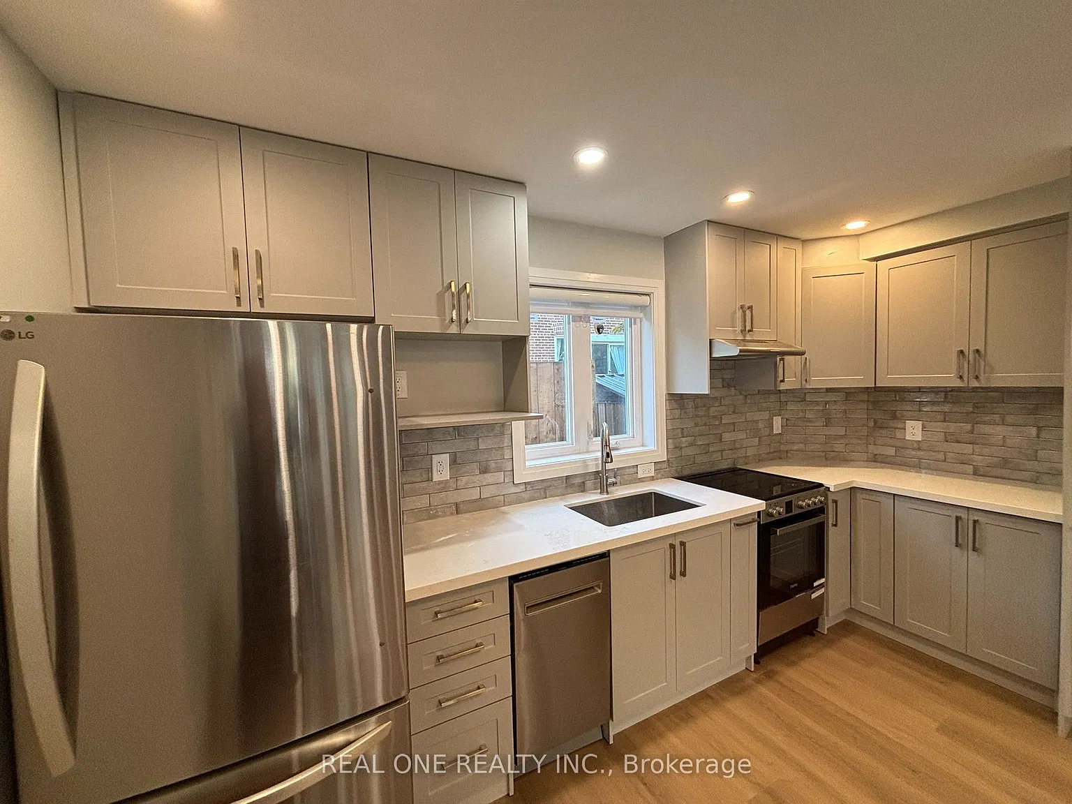 2 bed, $2,600 — Photo 3