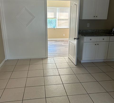 5th image of 7107 Flounder Dr