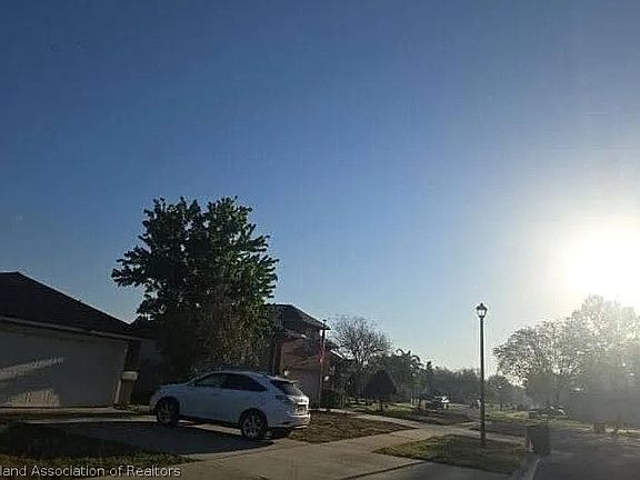 5th image of 452 S Martin Lakes Dr