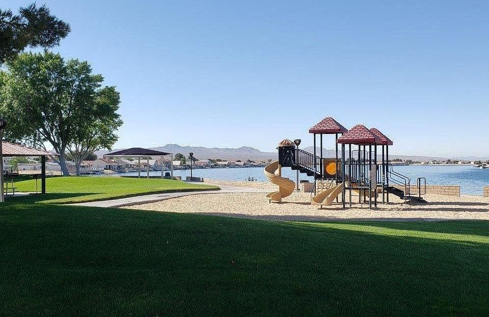 1st image of 27535 Lakeview Dr Unit 11