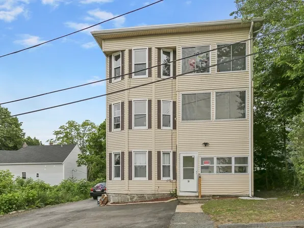 30 Hemans St, Worcester, MA 01605