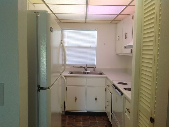 5th image of 1100 Ponce De Leon Cir