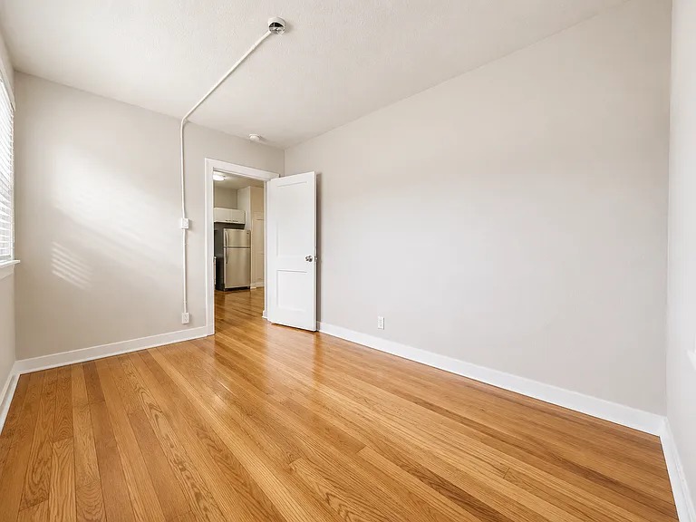 1000 Carteret Ave #1 — Photo 9