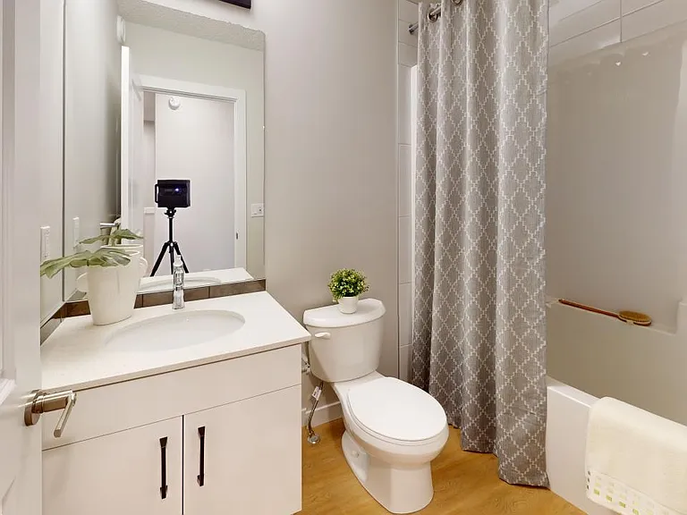 2035 Chalmers Way SW — Photo 18