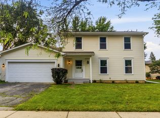 1080 Dresden Dr, Hoffman Estates, IL 60192