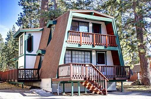 1st image of 481 Tavern Ln