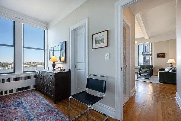 Rented by Rita S Citrin, LREB | media 35