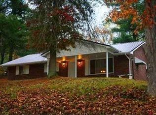 3694 Norwood Rd, Huntington, WV 25705