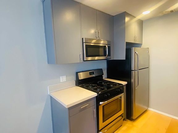 4th image of 2242 Las Colinas Ave APT 102