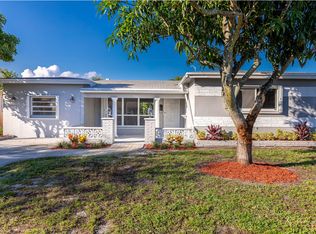 7905 Granada Blvd, Hollywood, FL 33023