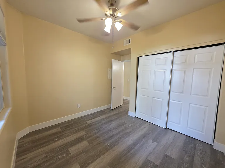9050 W Warm Springs Rd #1077 — Photo 21