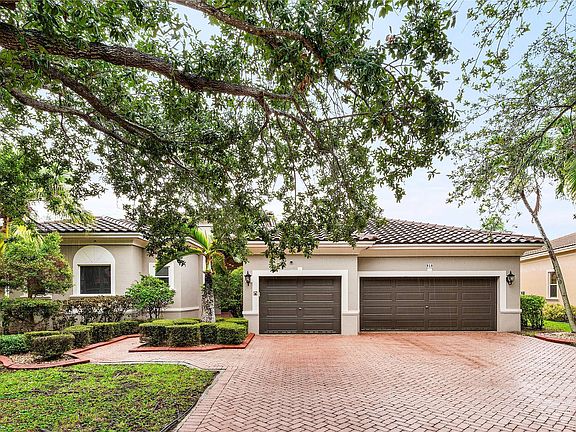 2nd image of 918 NW 123rd Drive