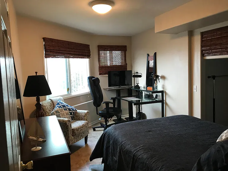 2518 Encina Way #B — Photo 9