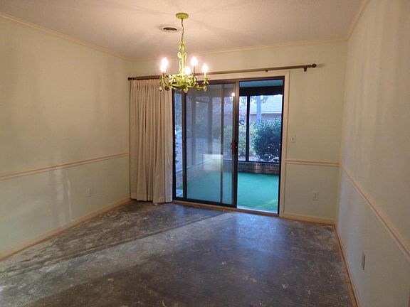 5th image of 162 Knollwood Dr