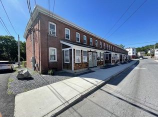 50 Grove St #5050, Clinton, MA 01510