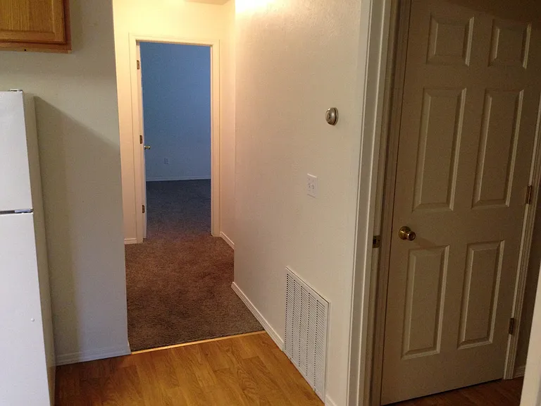 1017 Turner St — Photo 9