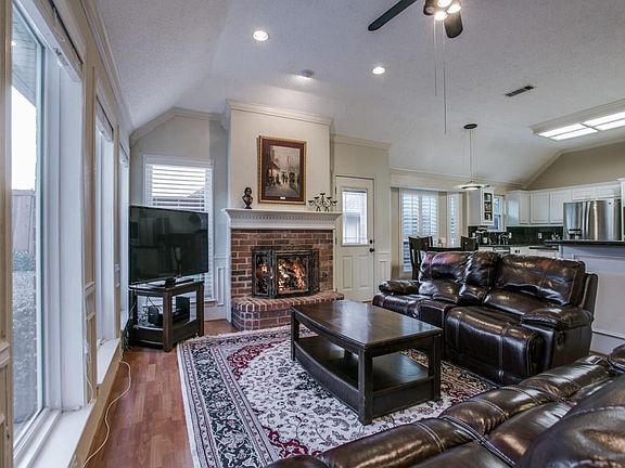 5th image of 2674 Aster Dr