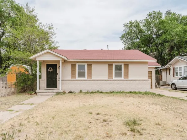 803 Rock Island Ave, Dalhart, TX 79022