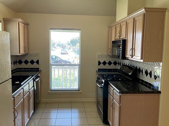 5th image of 20506 Raincrest Dr