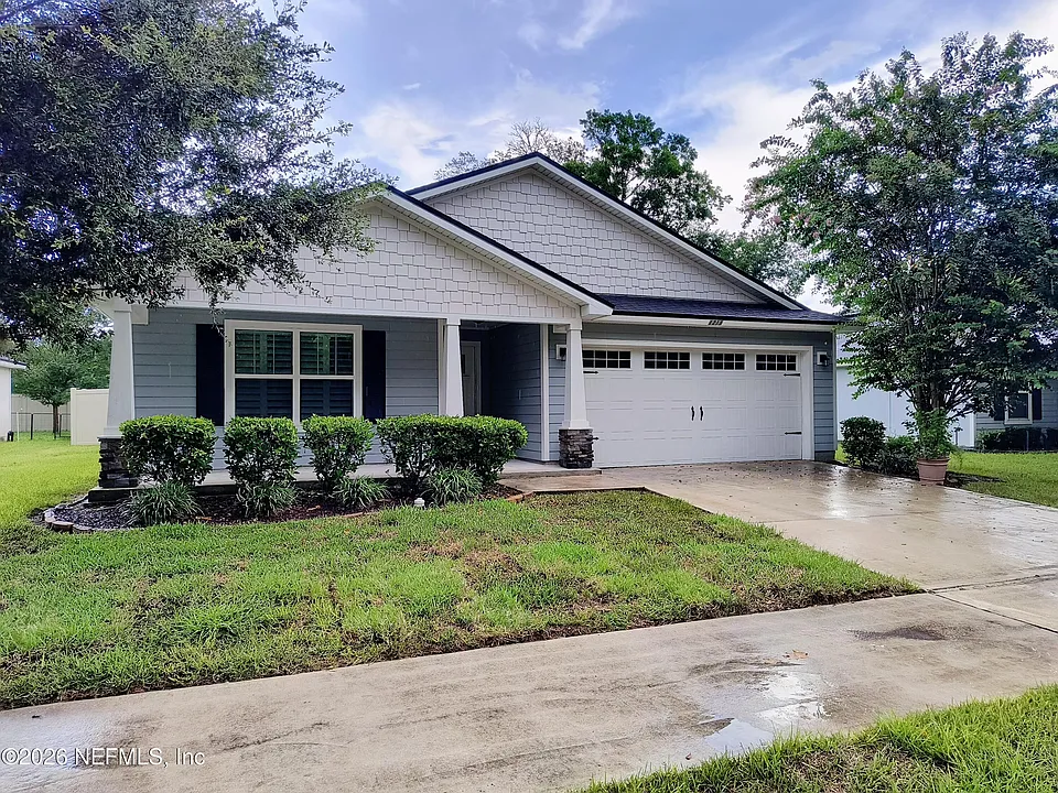 1211 Sarahs Landing Dr
