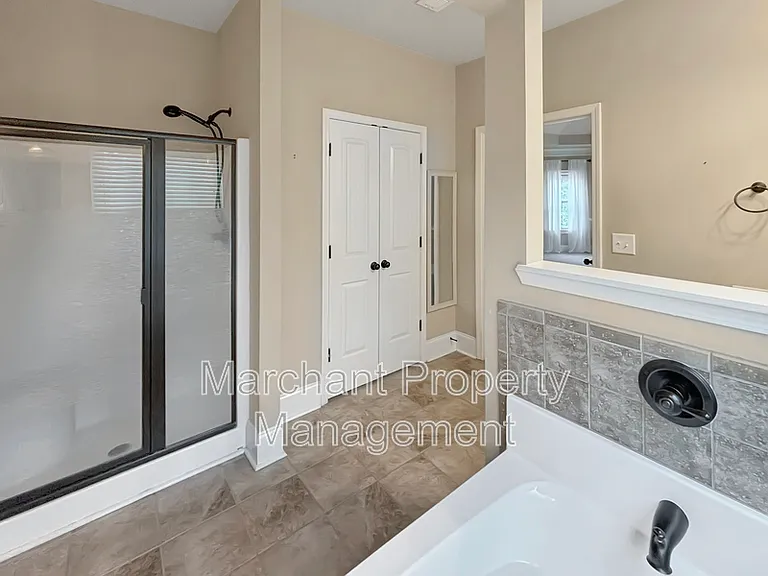 32 Governors Lake Way — Photo 26