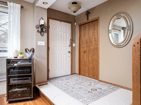 3rd image of 4508 38a Ave NW