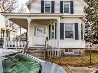 88 Warwick St, Lowell, MA 01851