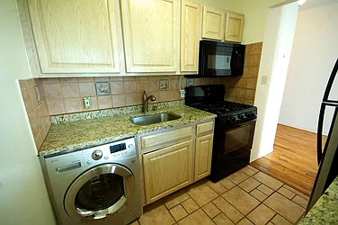 Rented by Link NY Realty