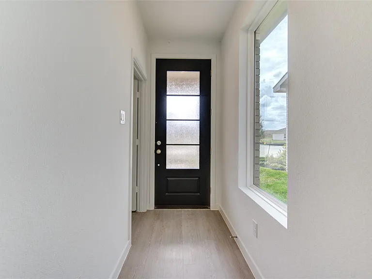 1047 Blue Stone Dr — Photo 7