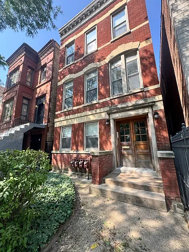 822 S Loomis St #1 Photo 1