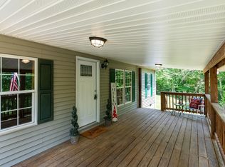 283 Love Rd, Lyndhurst, VA 22952