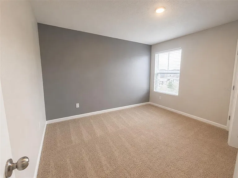 1352 Derry Ave — Photo 11