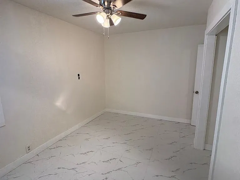 819 S Cypress Ave — Photo 41