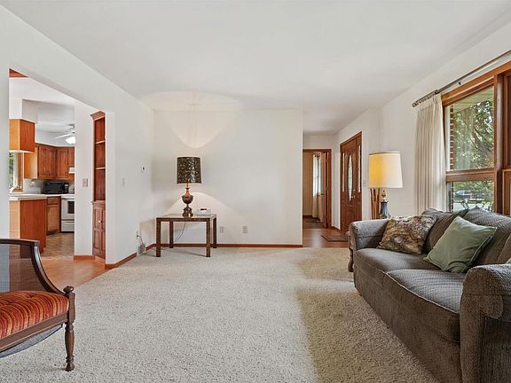 3rd image of 1710 S 46TH STREET