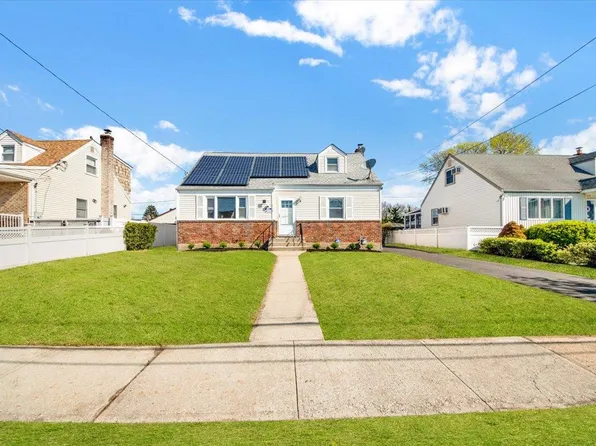 646 Baldwin Drive, West Hempstead, NY 11552