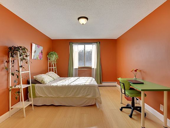 5th image of 2500 Blaisdell Ave APT 315
